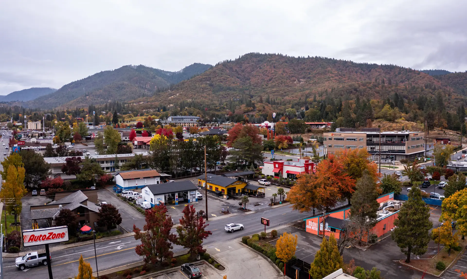 Rolling hills of Southern Oregon's Rogue Valley