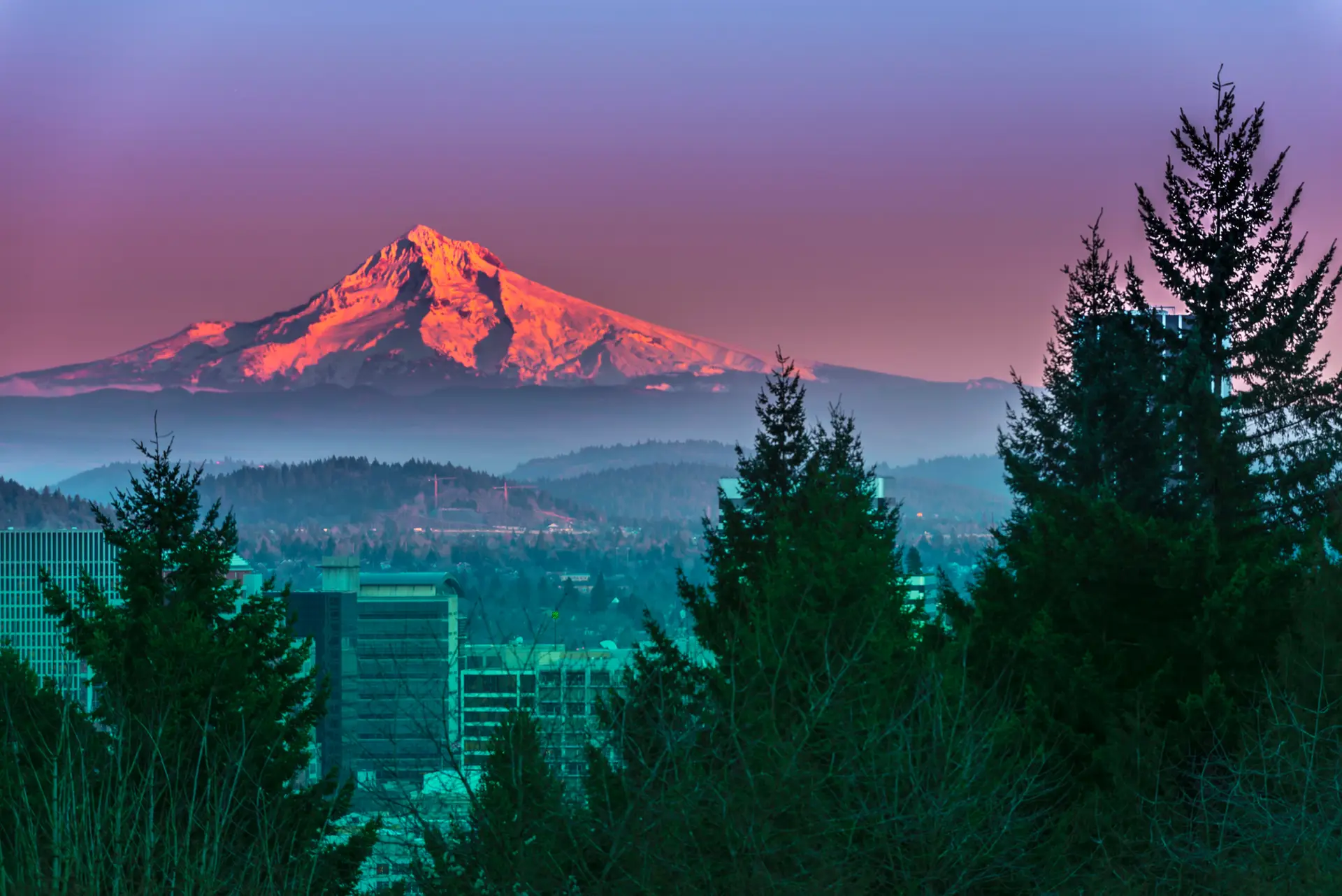 Portland, Oregon skyline with Mount Hood in the background